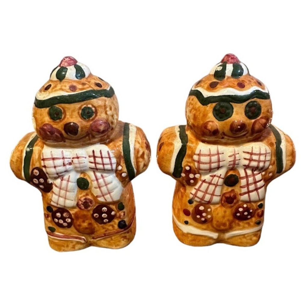 Vintage Alco Christmas Holiday Gingerbread Cookie Salt & Pepper Shaker Set